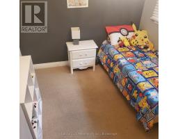 6 EARLSCOURT CRESCENT - 3