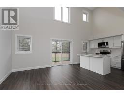 UNIT 30 - 3202 VIVIAN LINE - 10