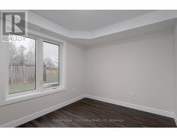 UNIT 37 - 3202 VIVIAN LINE - 12