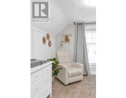 194 DUNDAS STREET N - 29