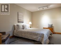 295 NORMAN STREET - 28