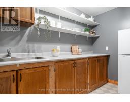 295 NORMAN STREET - 30