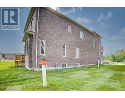 154 ATTWATER DRIVE - 42