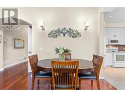 10 MACPHERSON AVENUE - 14