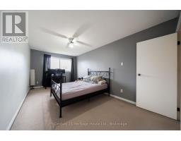 4 - 391 PIONEER DRIVE - 18