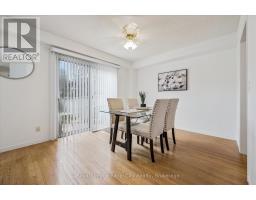 33 FAIRGREEN CLOSE - 13