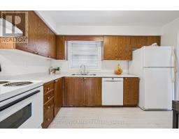 33 FAIRGREEN CLOSE - 18