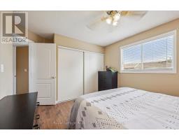 33 FAIRGREEN CLOSE - 23