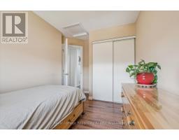 33 FAIRGREEN CLOSE - 25