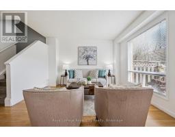 33 FAIRGREEN CLOSE - 8