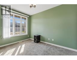 1 - 220 WALNUT STREET - 11