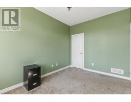 1 - 220 WALNUT STREET - 13