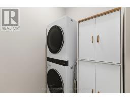 1 - 220 WALNUT STREET - 32