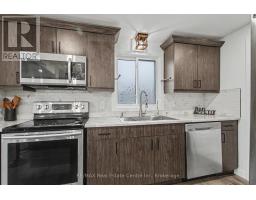 7 WYCLIFFE PLACE - 11