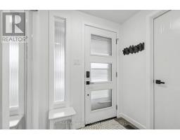 7 WYCLIFFE PLACE - 7