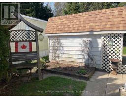 11 - 77719 BLUEWATER HIGHWAY - 18