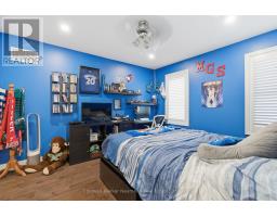 356 FALLING GREEN CRESCENT - 22