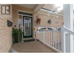 356 FALLING GREEN CRESCENT - 41