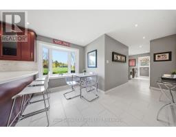 3 MEADOWBROOK COURT - 18