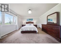 3 MEADOWBROOK COURT - 26