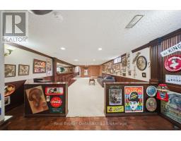 3 MEADOWBROOK COURT - 33