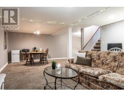 34 KATHRYN CRESCENT - 20