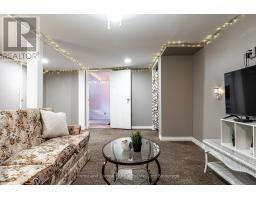 34 KATHRYN CRESCENT - 22