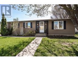 34 KATHRYN CRESCENT - 27