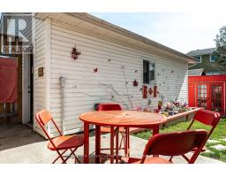 34 KATHRYN CRESCENT - 30