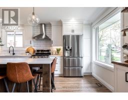 185 MOWAT STREET - 10