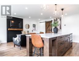 185 MOWAT STREET - 16