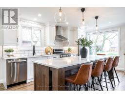 185 MOWAT STREET - 17