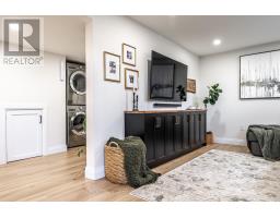 185 MOWAT STREET - 33