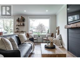 185 MOWAT STREET - 5