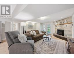 13 RANDELL DRIVE - 27