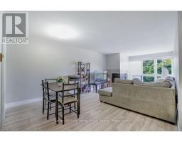 402 - 5 JACKSWAY CRESCENT - 11