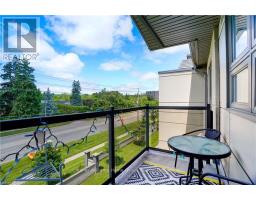 402 - 5 JACKSWAY CRESCENT - 17