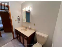 12 STARK STREET - 35