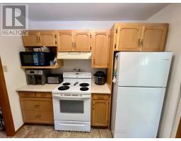 12 STARK STREET - 42