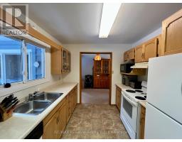 12 STARK STREET - 43
