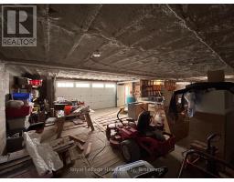 256 HURON ROAD - 12