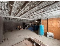 256 HURON ROAD - 16