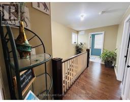 660 GLORIA STREET - 8
