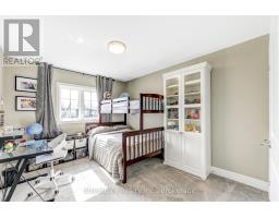 82 FRASER DRIVE - 18
