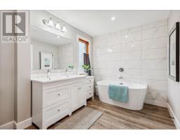 35576A BAYFIELD RIVER ROAD - 33