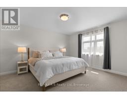 98 ROWE AVENUE - 18