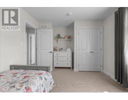 98 ROWE AVENUE - 22
