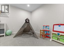 98 ROWE AVENUE - 29