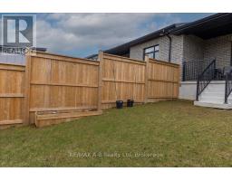 98 ROWE AVENUE - 37