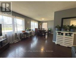 27 TORONTO BOULEVARD - 3